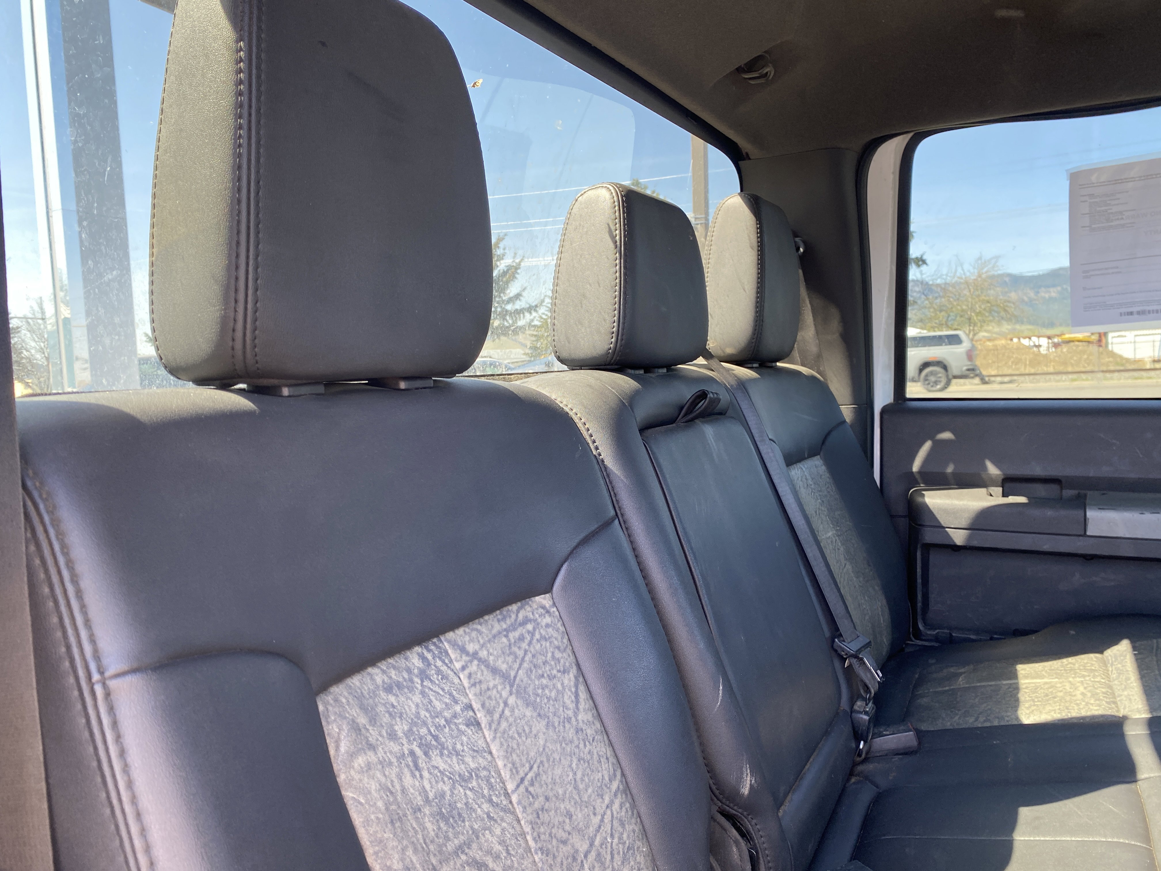 Used 2011 Ford F350 Lariat w/ FX4 4X4 Off-Road Pkg image 14