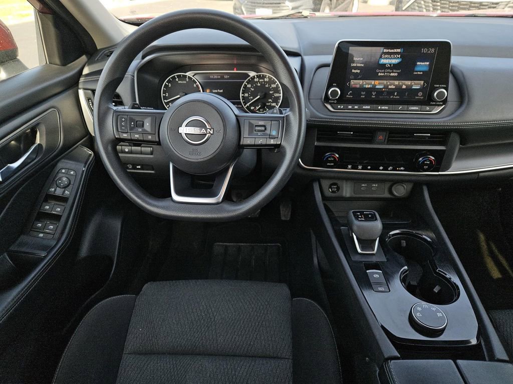 Used 2024 Nissan Rogue SV image 10