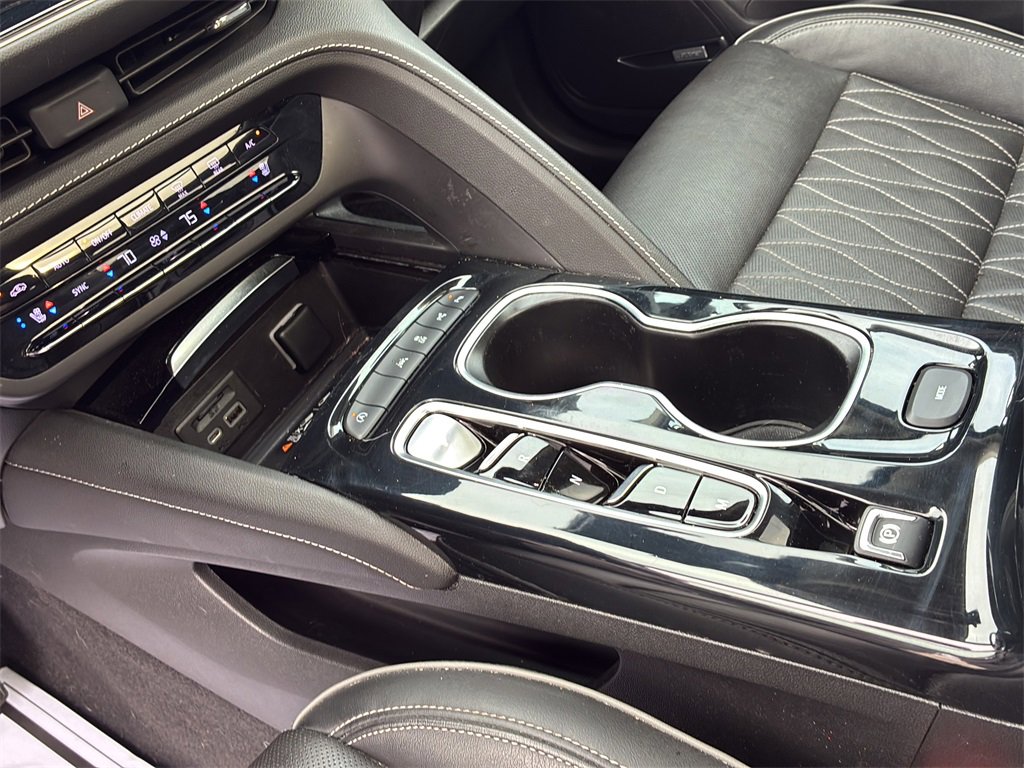 Used 2021 Buick Envision Avenir w/ Technology Package II image 33