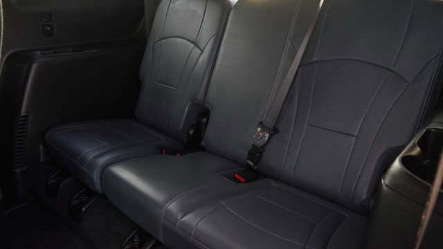 Used 2021 Buick Enclave Essence w/ Sport Touring Edition image 16