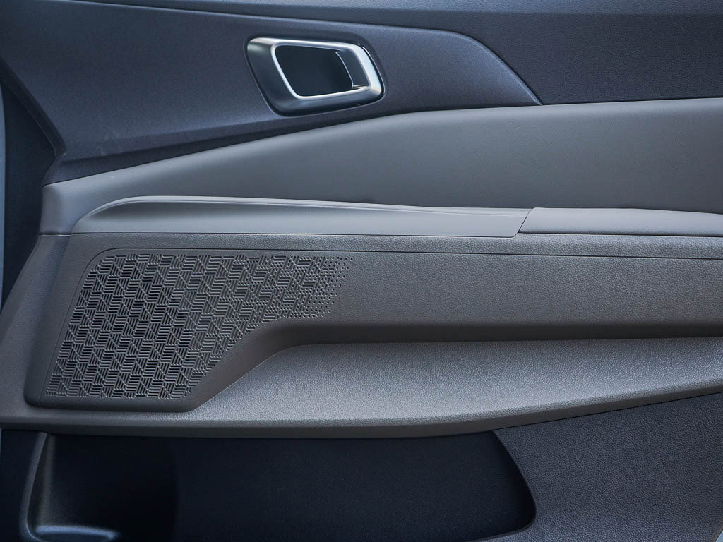 New 2027 Kia Carnival EX FWD image 10