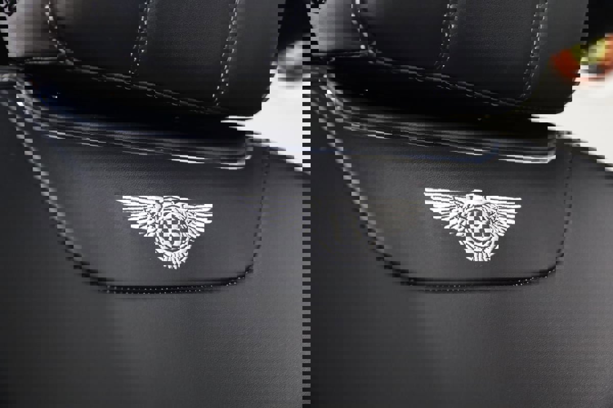 Used 2019 Bentley Bentayga image 14