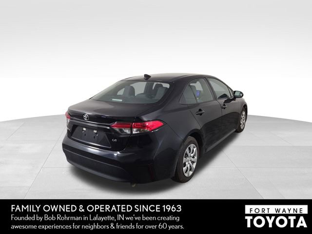 Used 2023 Toyota Corolla LE image 7