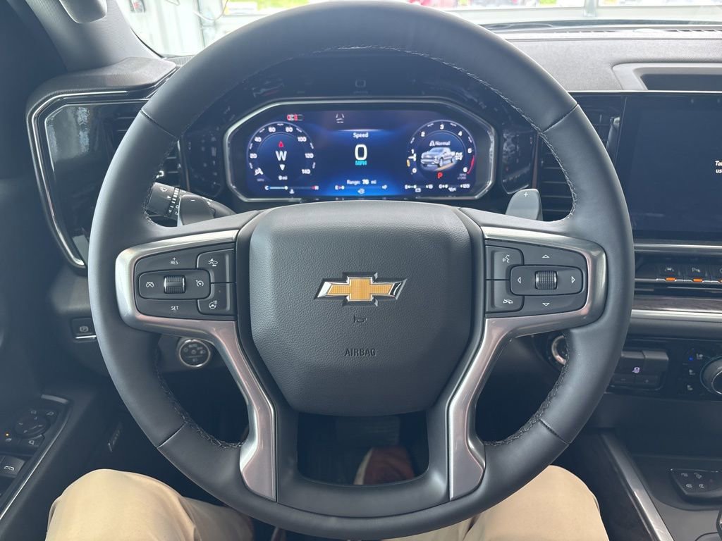 New 2026 Chevrolet Silverado 1500 LTZ w/ LTZ Premium Package AWD/4WD image 9