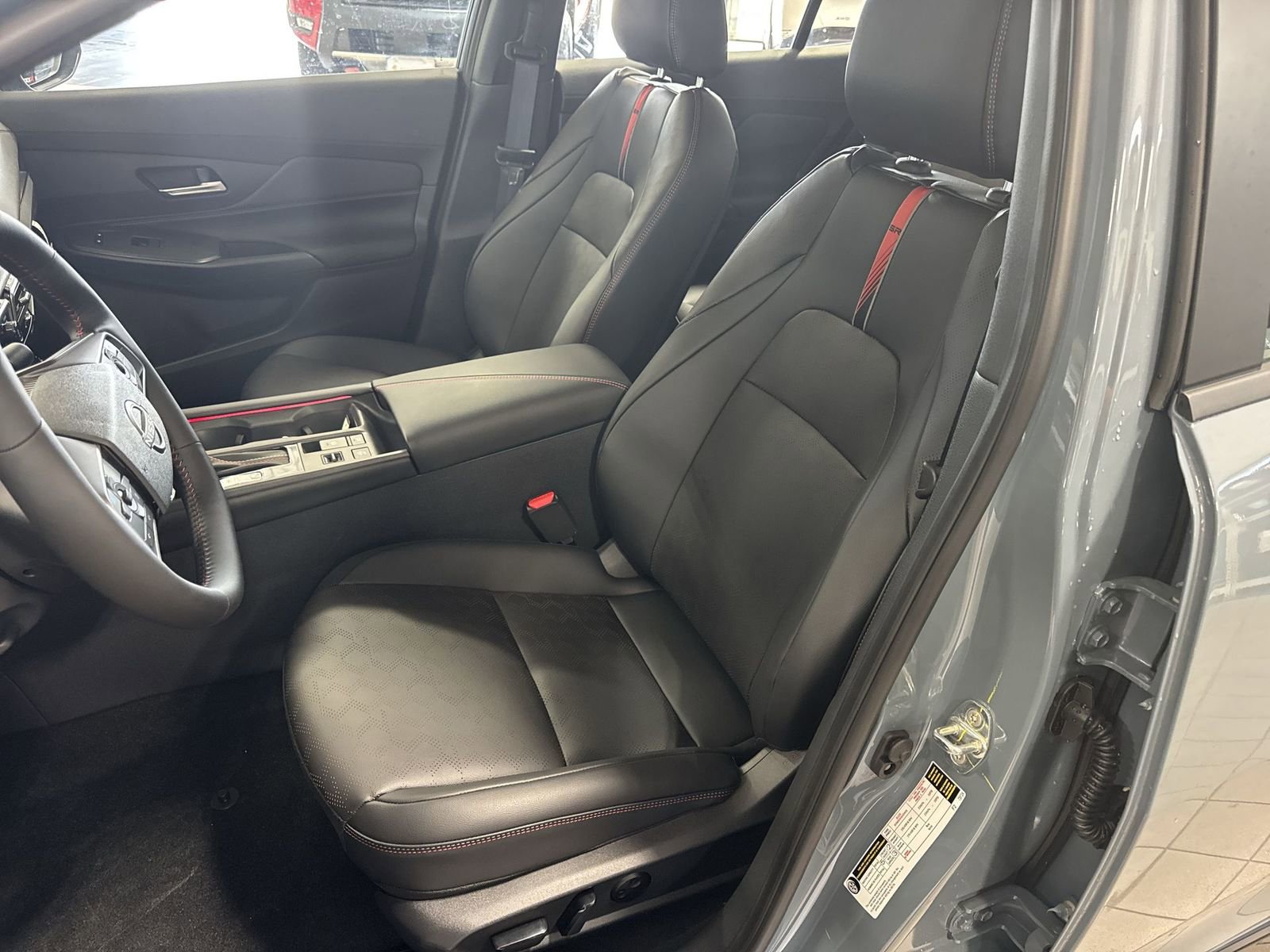New 2026 Nissan Sentra SR w/ SR Premium Package FWD image 24