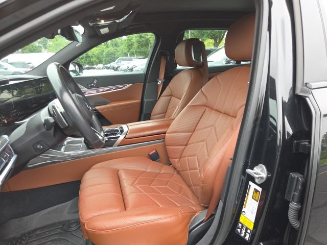 Used 2024 BMW 740i xDrive w/ M Sport Professional Package AWD/4WD image 5