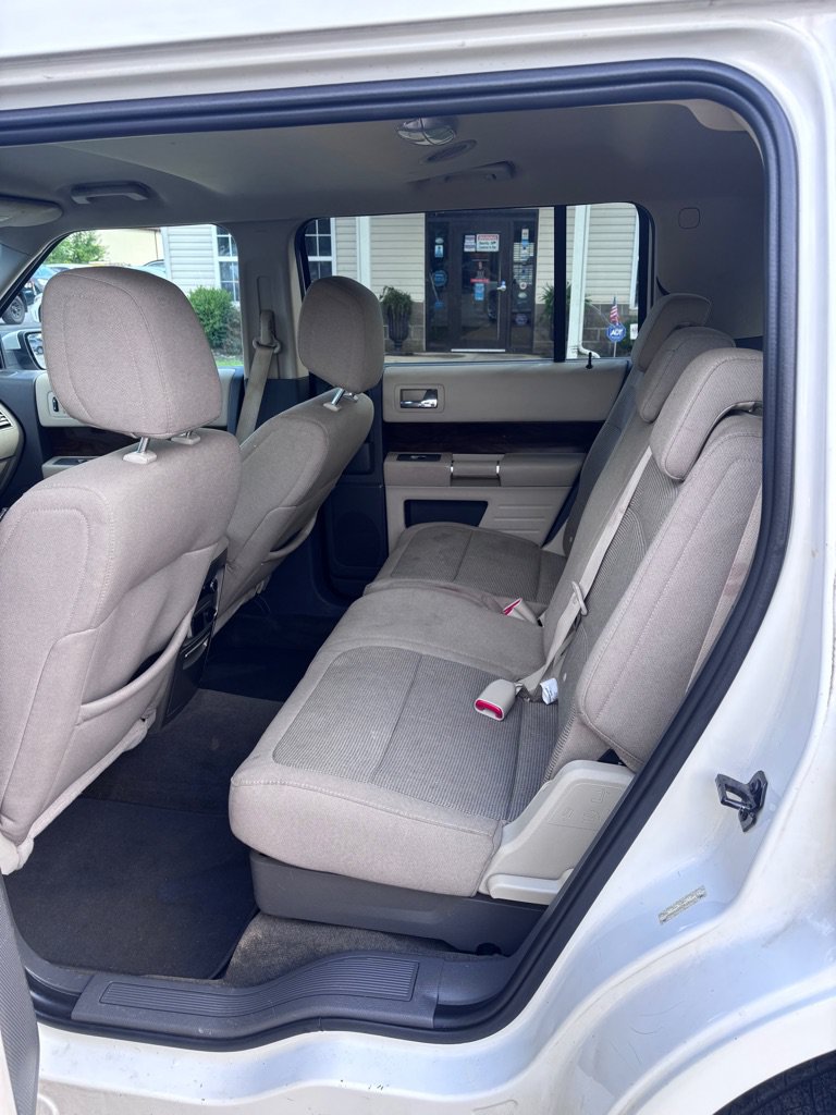 Used 2011 Ford Flex SEL AWD/4WD image 10