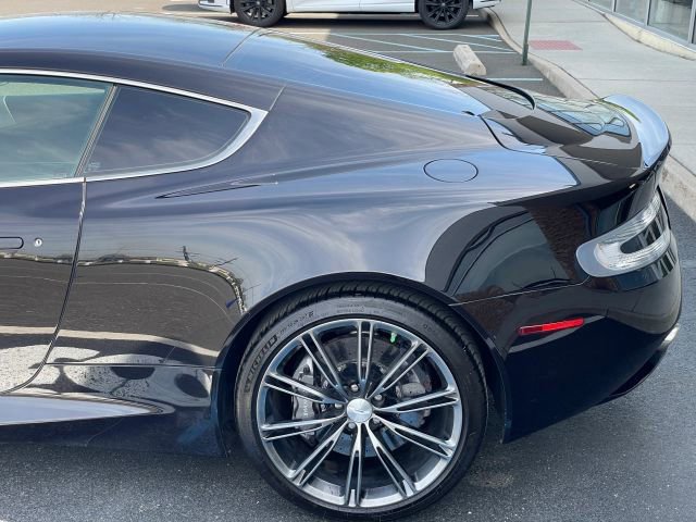 Used 2015 Aston Martin DB9 Coupe RWD image 18