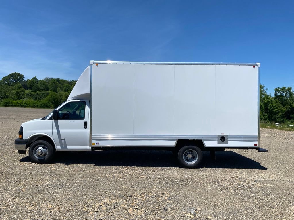 New 2026 Chevrolet Express 3500 w/ Power Convenience Package RWD image 6