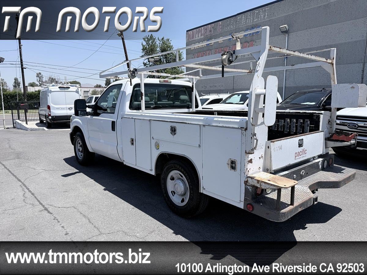 Used 2011 Ford F250 XL RWD image 4