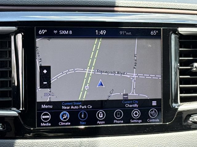 Used 2020 Chrysler Pacifica Touring-L FWD image 20