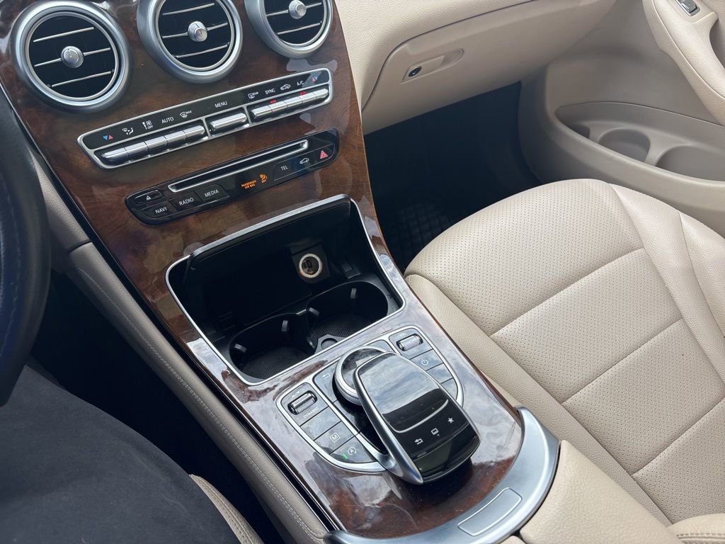 Used 2016 Mercedes-Benz GLC 300 4MATIC image 24