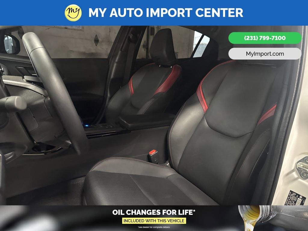 Used 2025 Toyota Prius XSE Premium w/ Limited Premium Package image 13