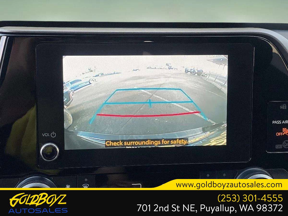 Used 2023 Toyota Highlander LE image 24