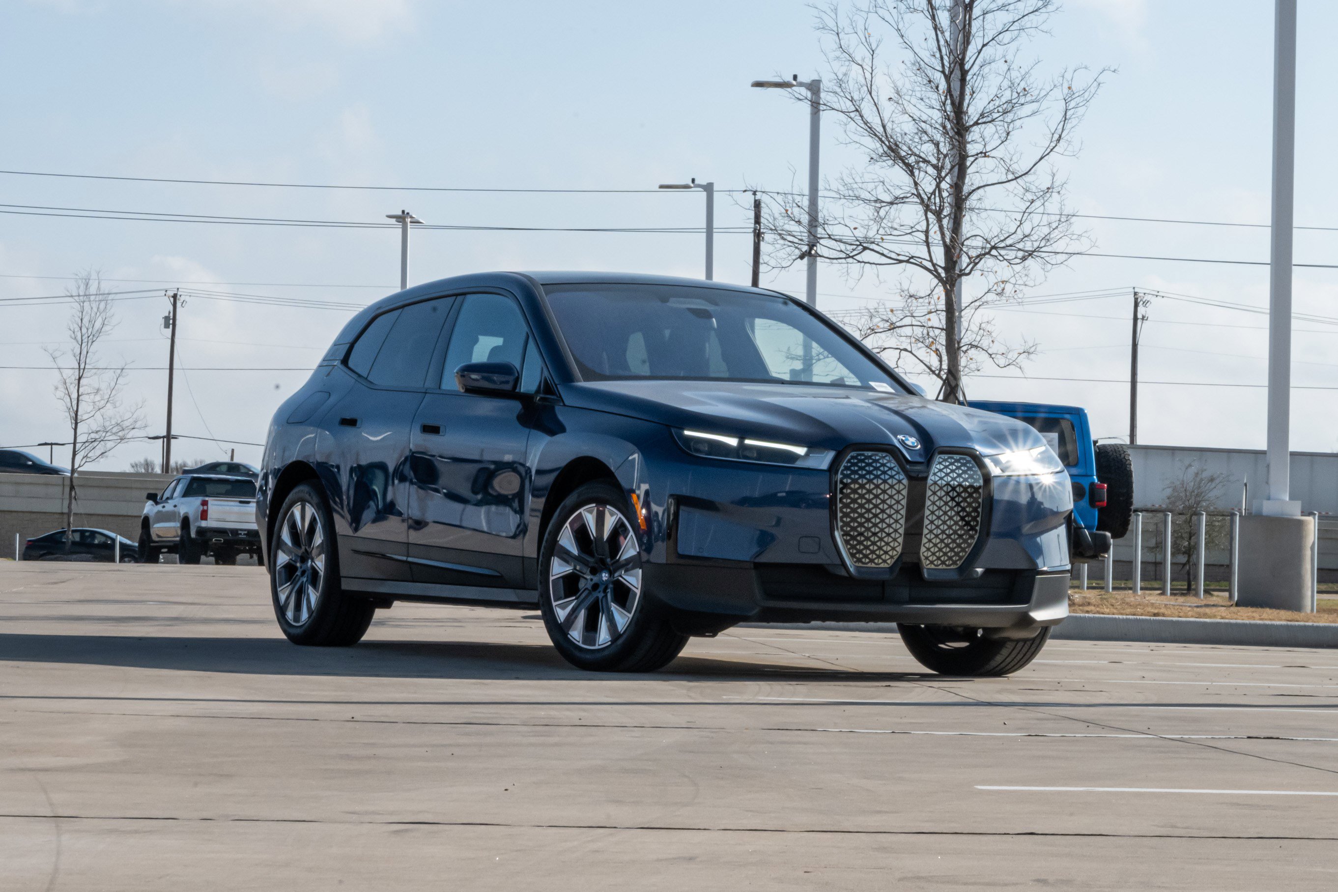 Certified 2025 BMW iX xDrive50 image 2