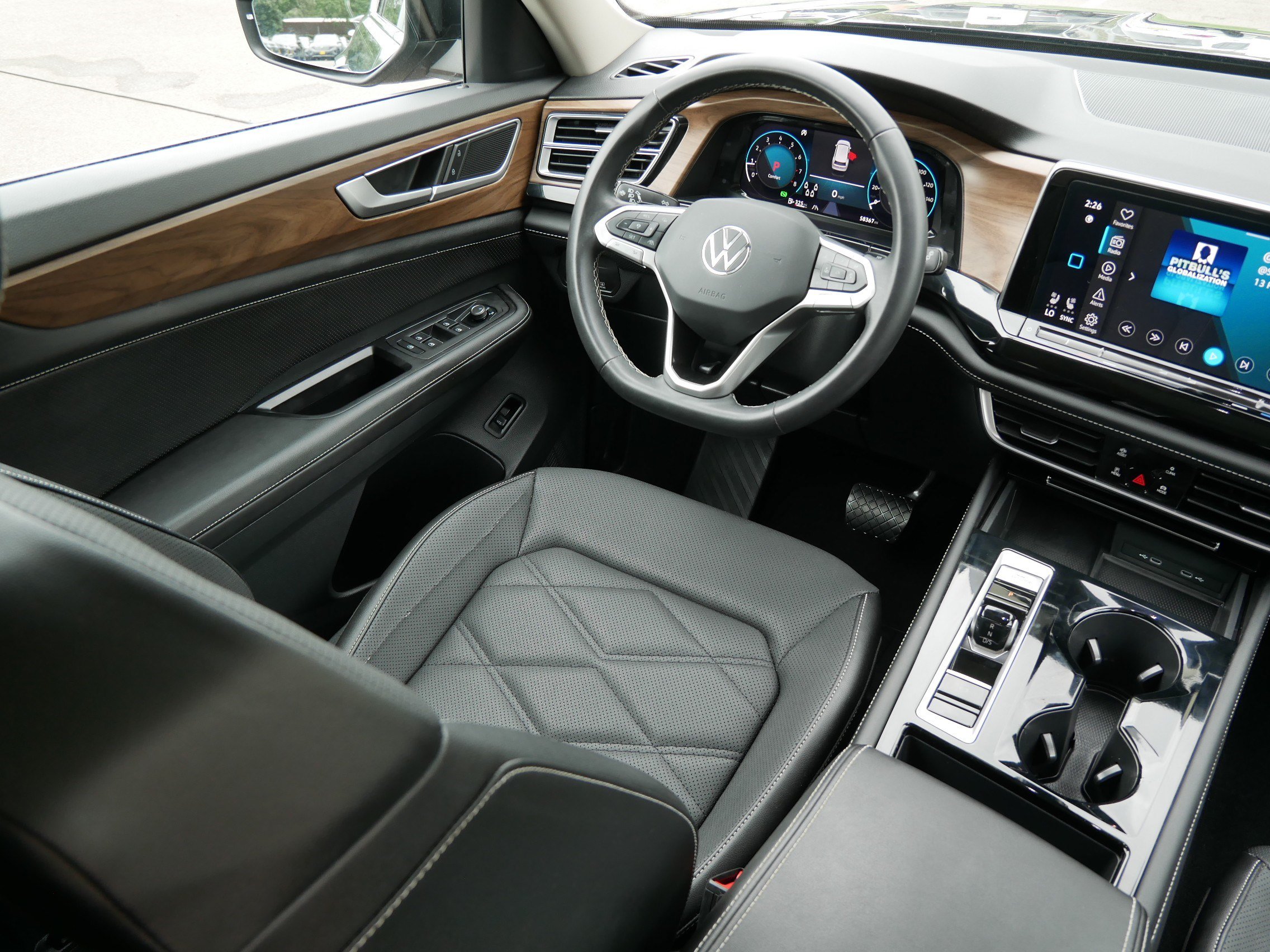Certified 2024 Volkswagen Atlas SE AWD/4WD image 9