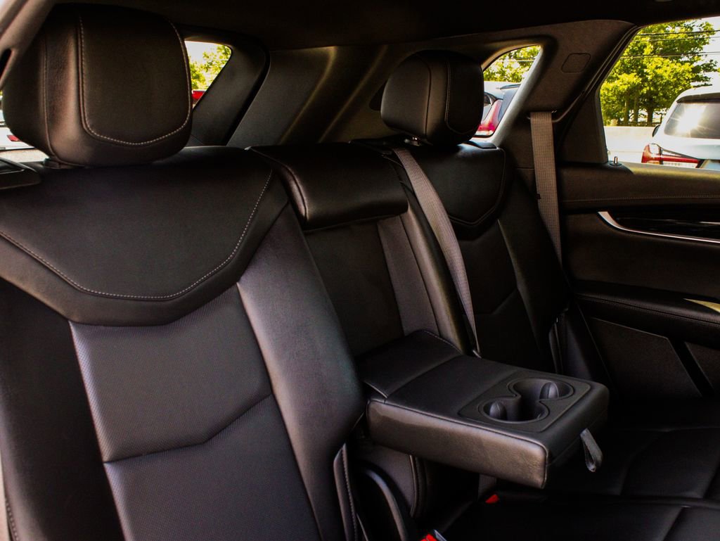 Used 2021 Cadillac XT5 Premium Luxury image 40
