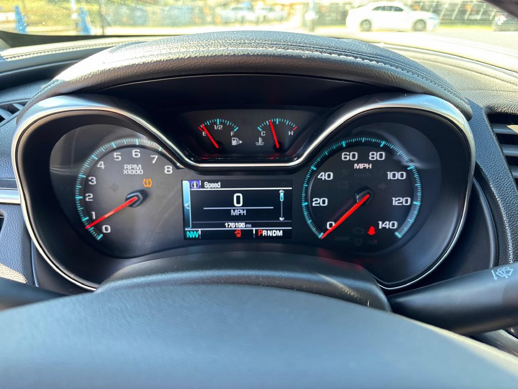 Used 2017 Chevrolet Impala LT FWD image 13