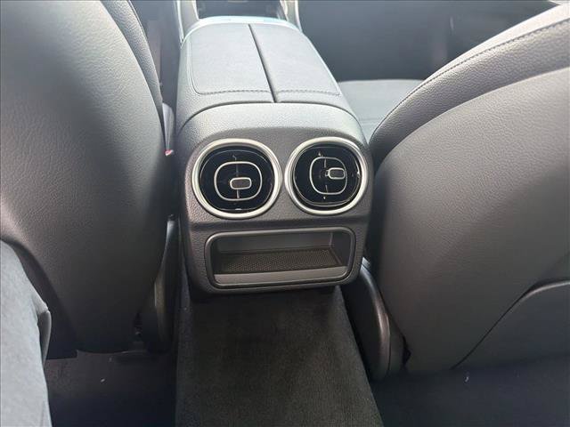 New 2026 Mercedes-Benz C 300 Sedan image 15