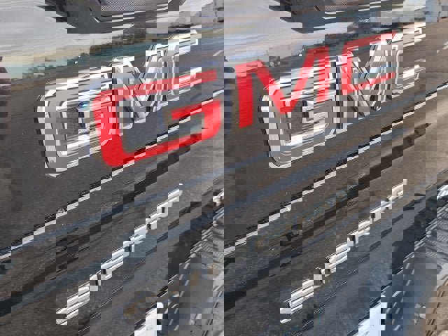 Used 2024 GMC Sierra 2500 AT4 w/ AT4 Premium Plus Package image 16