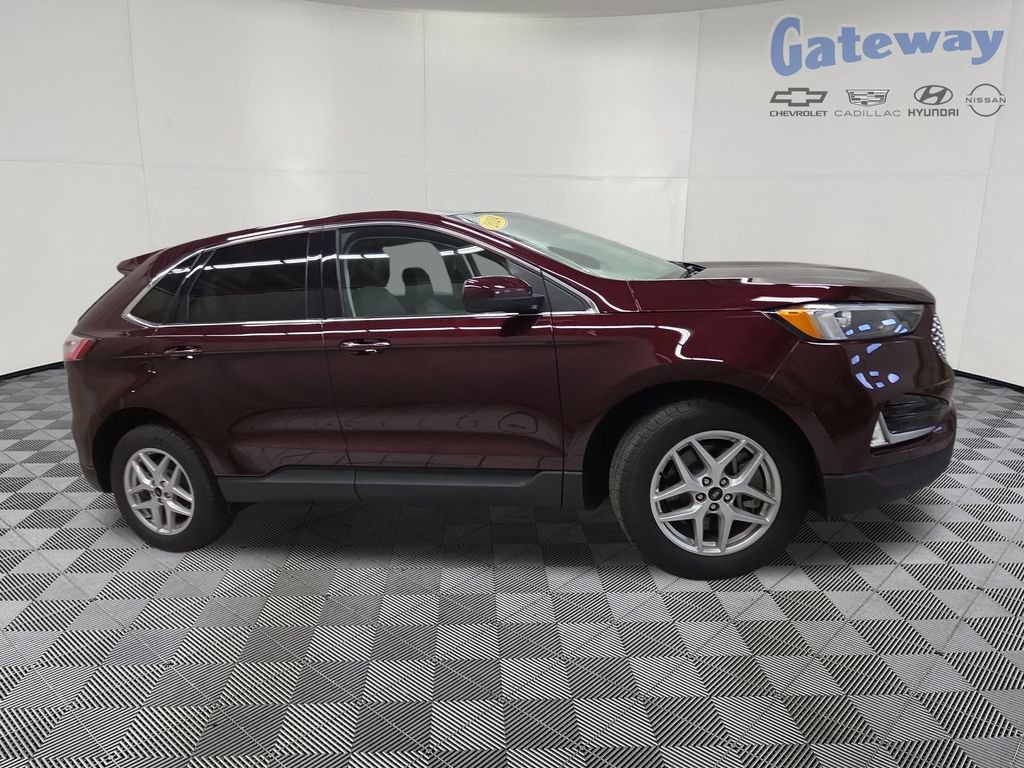 Used 2024 Ford Edge SEL w/ Convenience Package