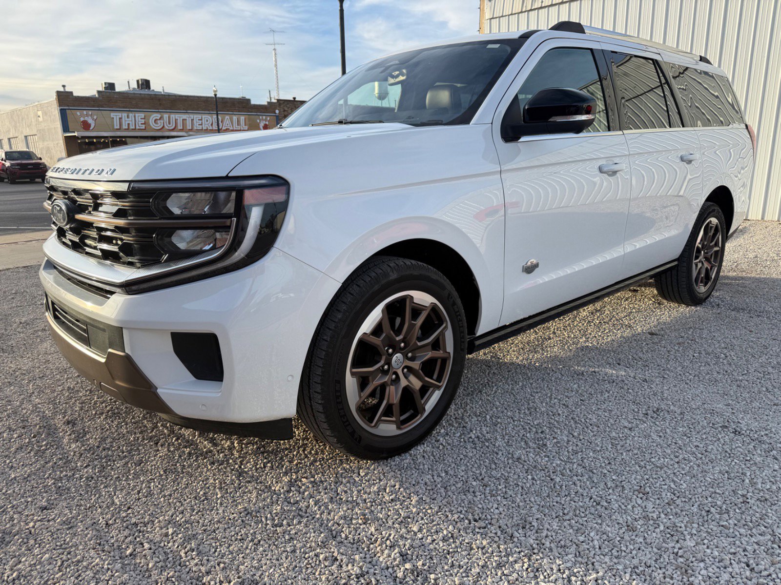 Used 2025 Ford Expedition Max King Ranch image 7