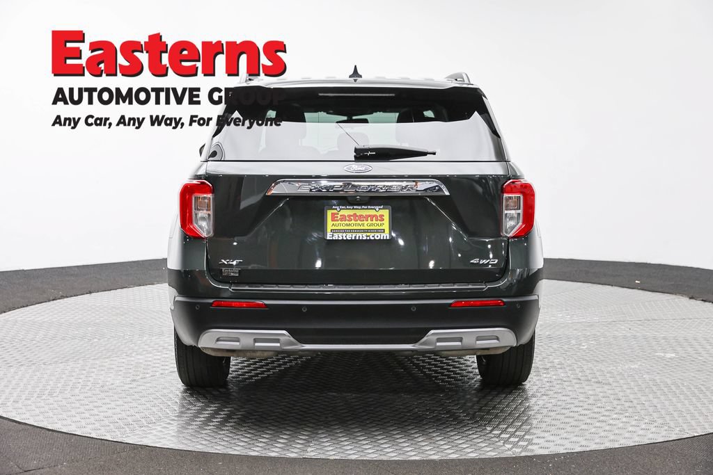 Used 2022 Ford Explorer XLT w/ Equipment Group 202A AWD/4WD image 6