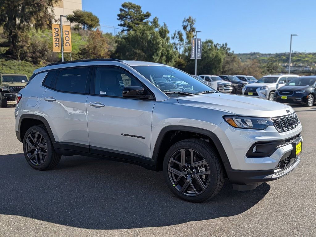 New 2026 Jeep Compass Latitude image 8