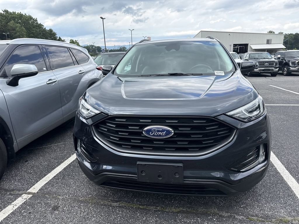 Used 2022 Ford Edge SEL w/ Sport Appearance Package AWD/4WD image 5