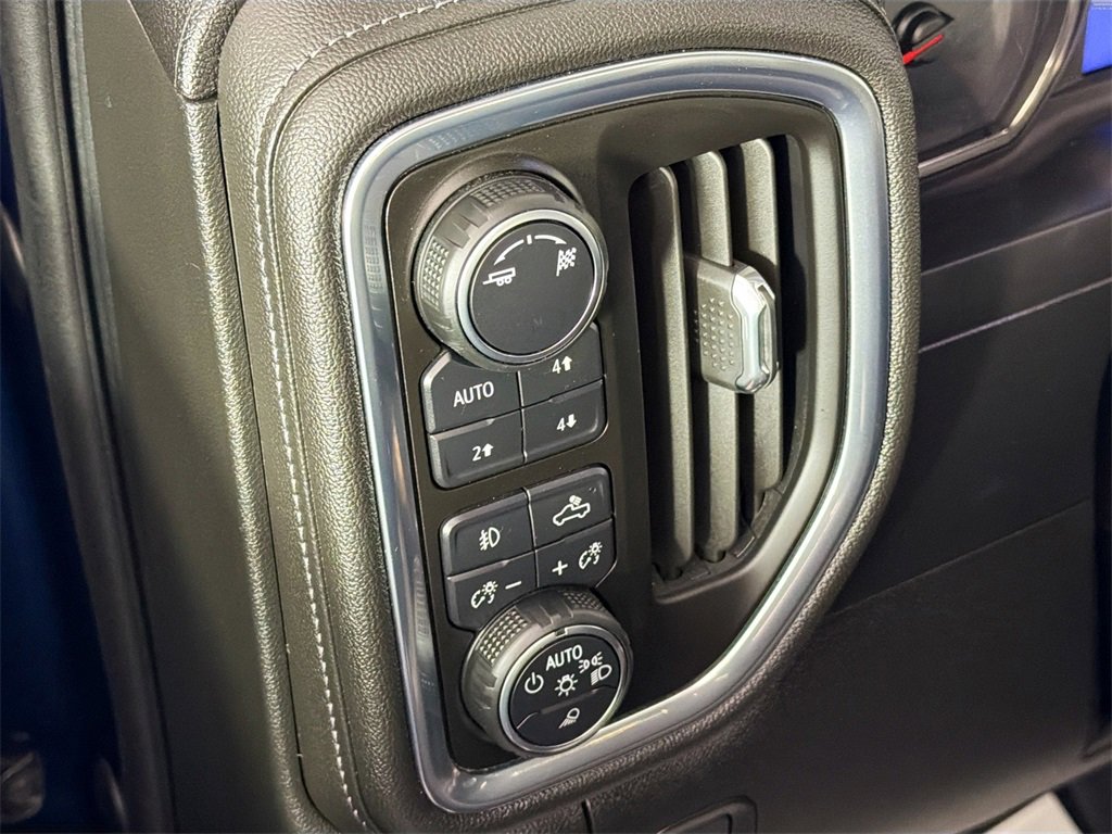 Used 2019 Chevrolet Silverado 1500 RST image 10