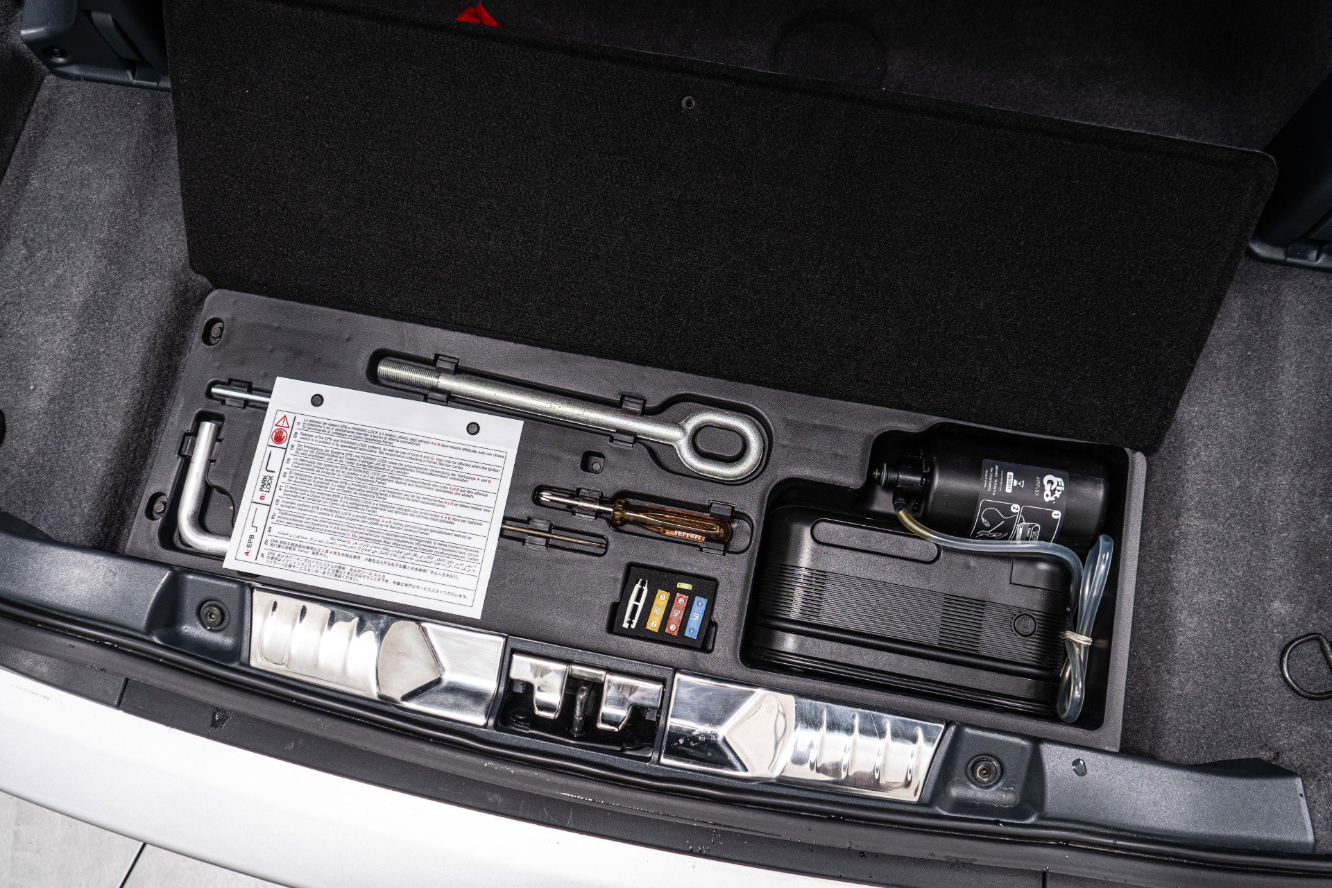 Used 2013 Ferrari California image 44