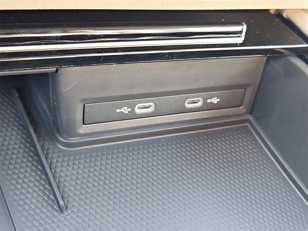 New 2026 Volkswagen Atlas SEL image 11