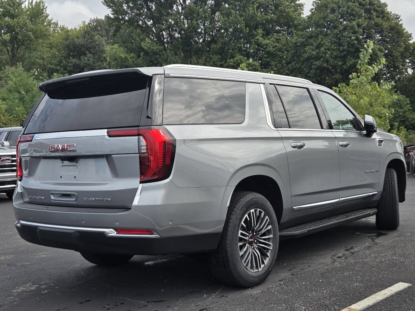 New 2026 GMC Yukon XL Elevation w/ Elevation Premium Package AWD/4WD image 21