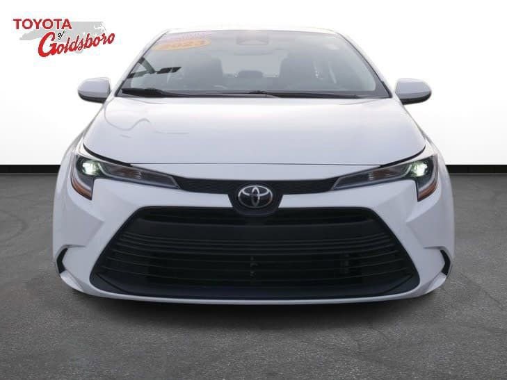 Used 2023 Toyota Corolla LE image 2