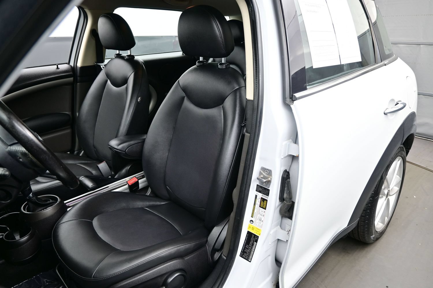 Used 2012 MINI Cooper Countryman FWD image 10