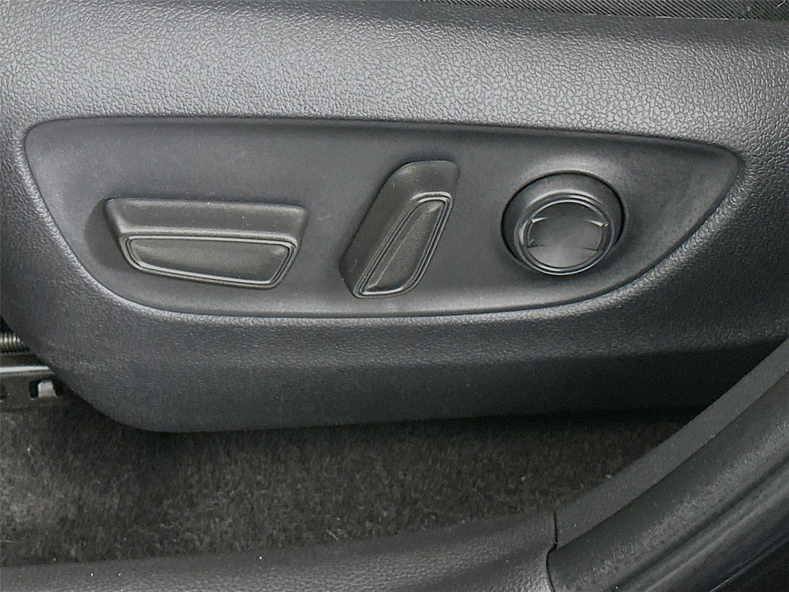 Certified 2025 Toyota RAV4 XLE image 19