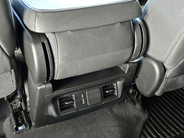 Used 2024 Chevrolet Silverado 1500 Custom image 18