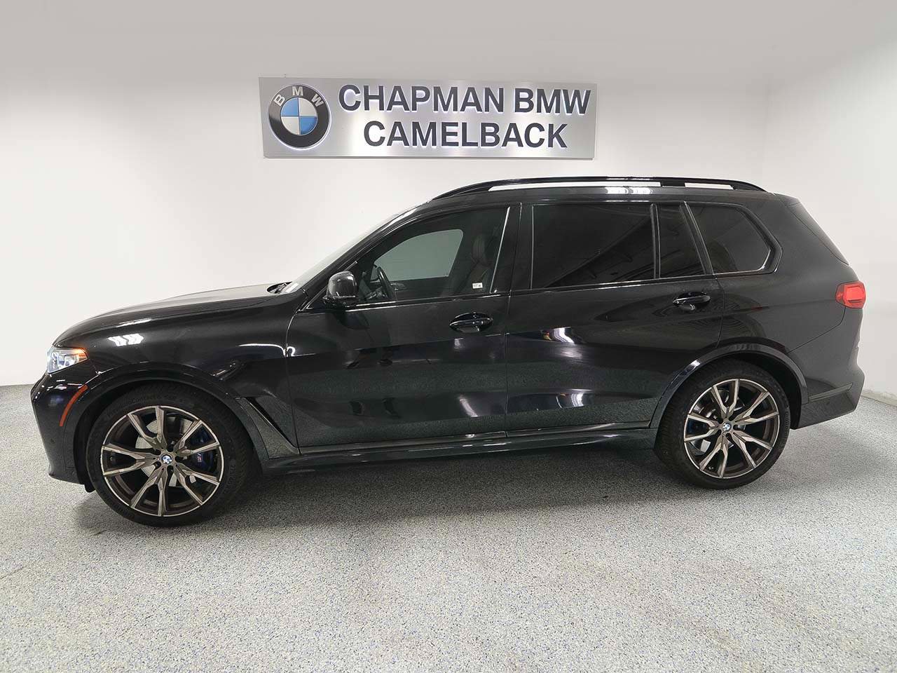 Used 2020 BMW X7 M50i w/ Dynamic Handling Package image 3