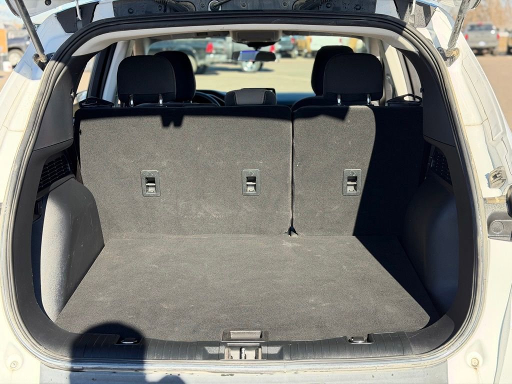 Used 2022 Ford Escape SE image 25