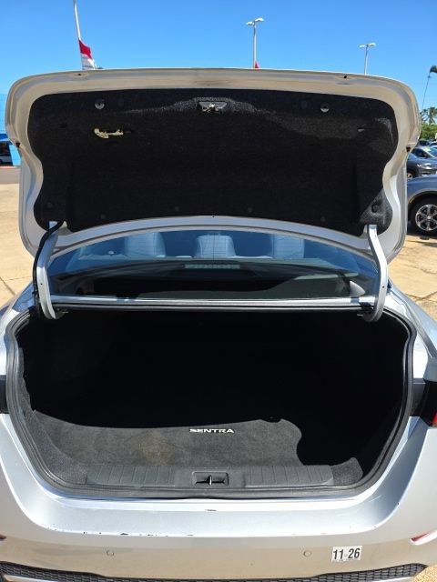 Used 2022 Nissan Sentra SV image 8