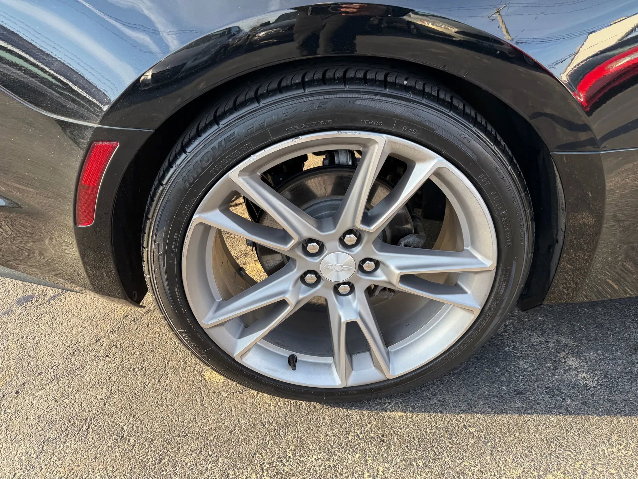 Used 2021 Chevrolet Camaro LT w/ RS Package image 42