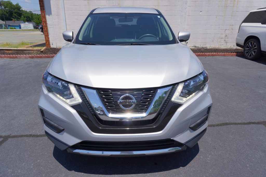 Used 2017 Nissan Rogue S FWD image 3