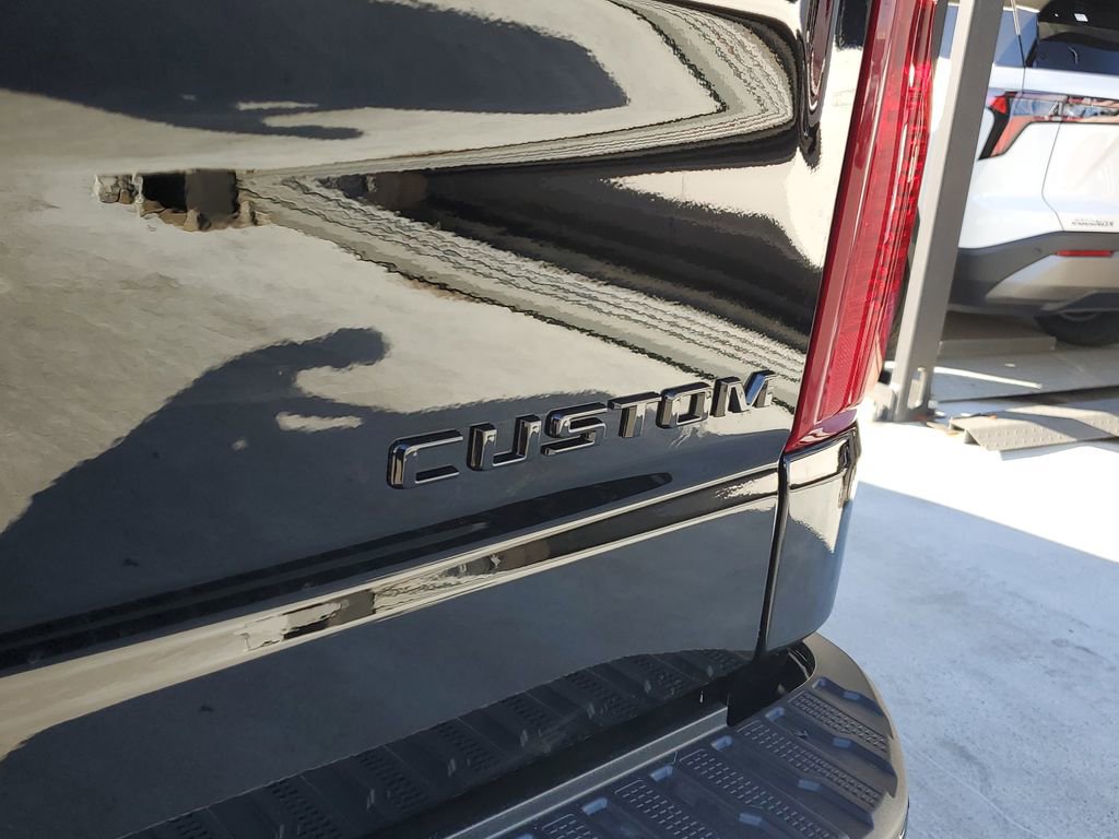 New 2026 Chevrolet Silverado 1500 Custom Trail Boss w/ LPO, Dark Essentials Package image 8