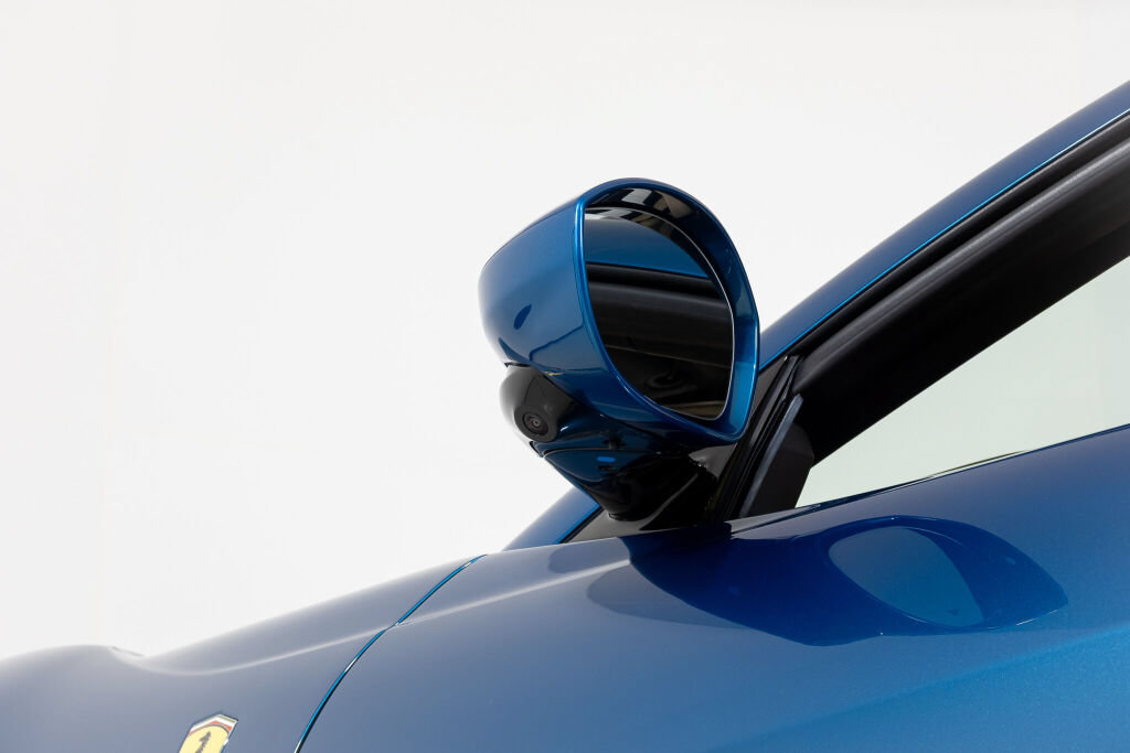 Used 2021 Ferrari 812 GTS RWD image 17