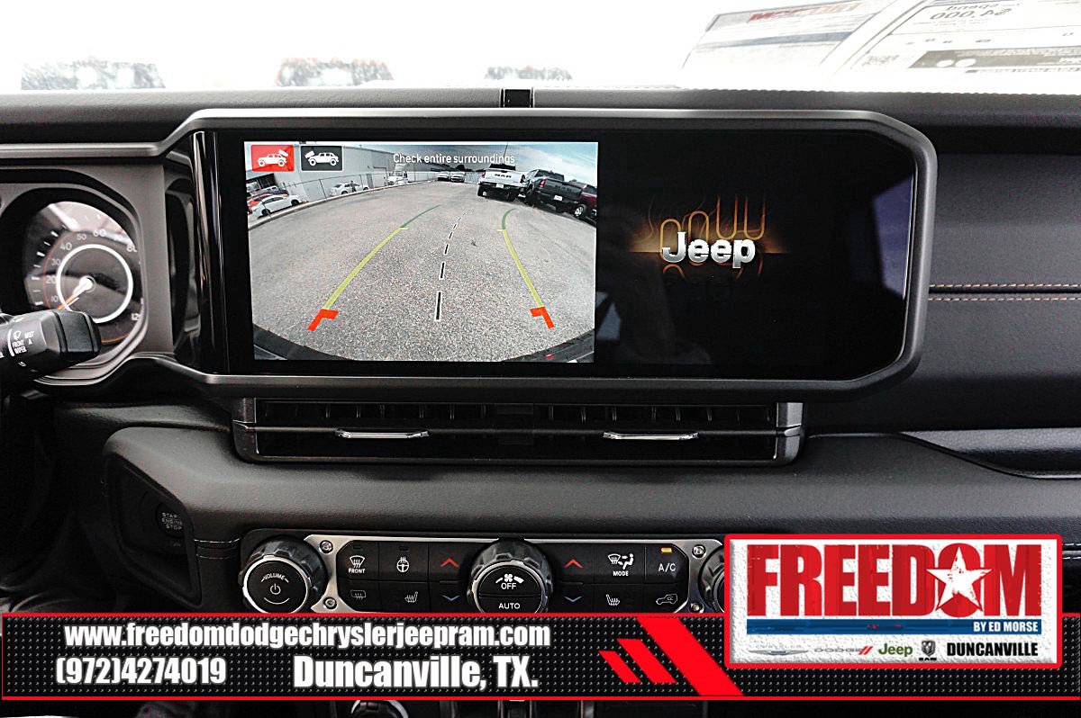 New 2026 Jeep Wrangler Unlimited Sahara w/ Whitecap Package AWD/4WD image 20