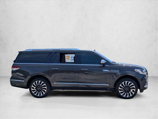 Used 2024 Lincoln Navigator L Black Label AWD/4WD image 4