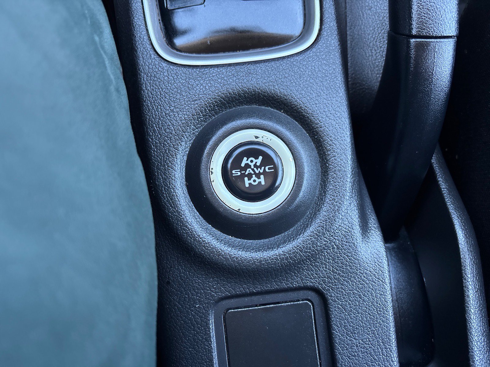 Used 2016 Mitsubishi Outlander SE AWD/4WD image 35