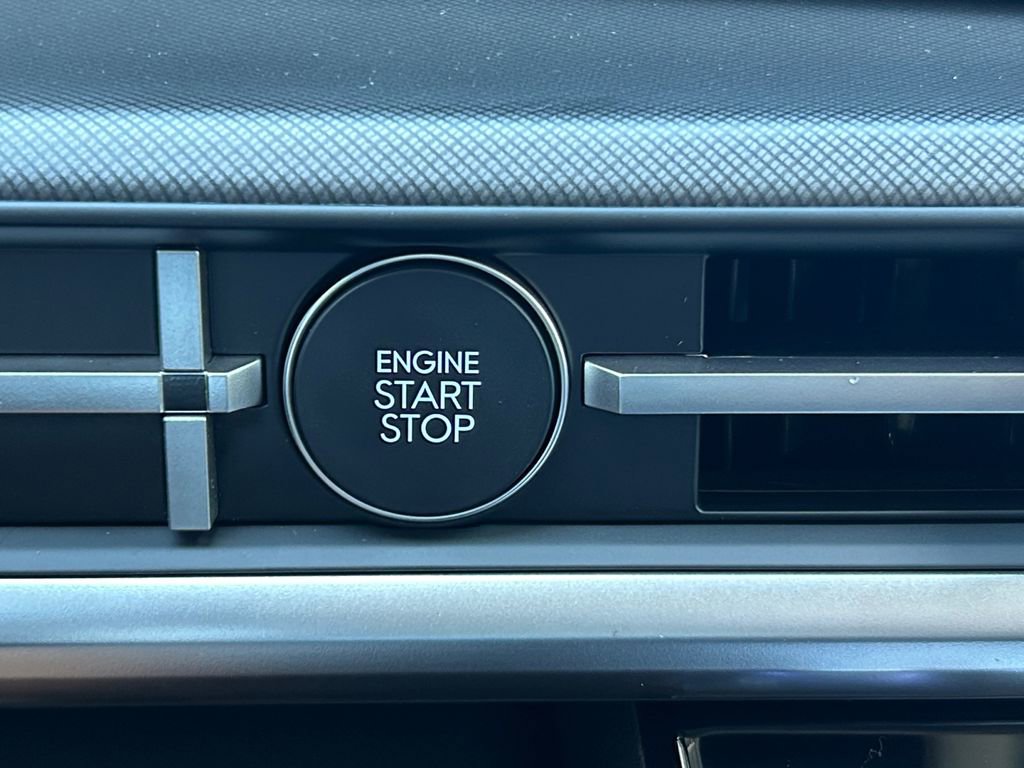 New 2026 Hyundai Santa Fe SE image 11