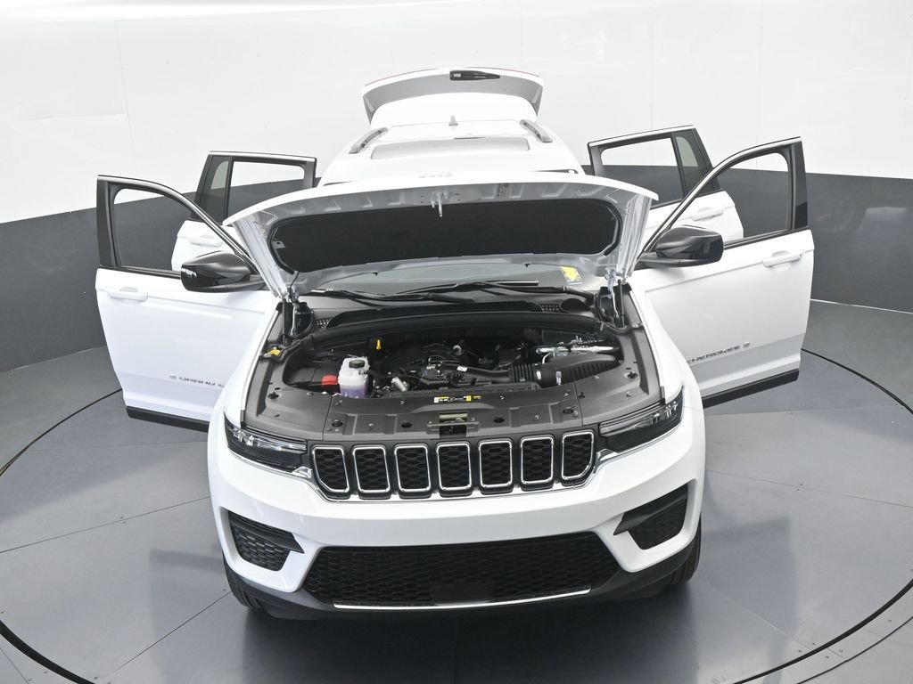 New 2025 Jeep Grand Cherokee Laredo RWD image 70
