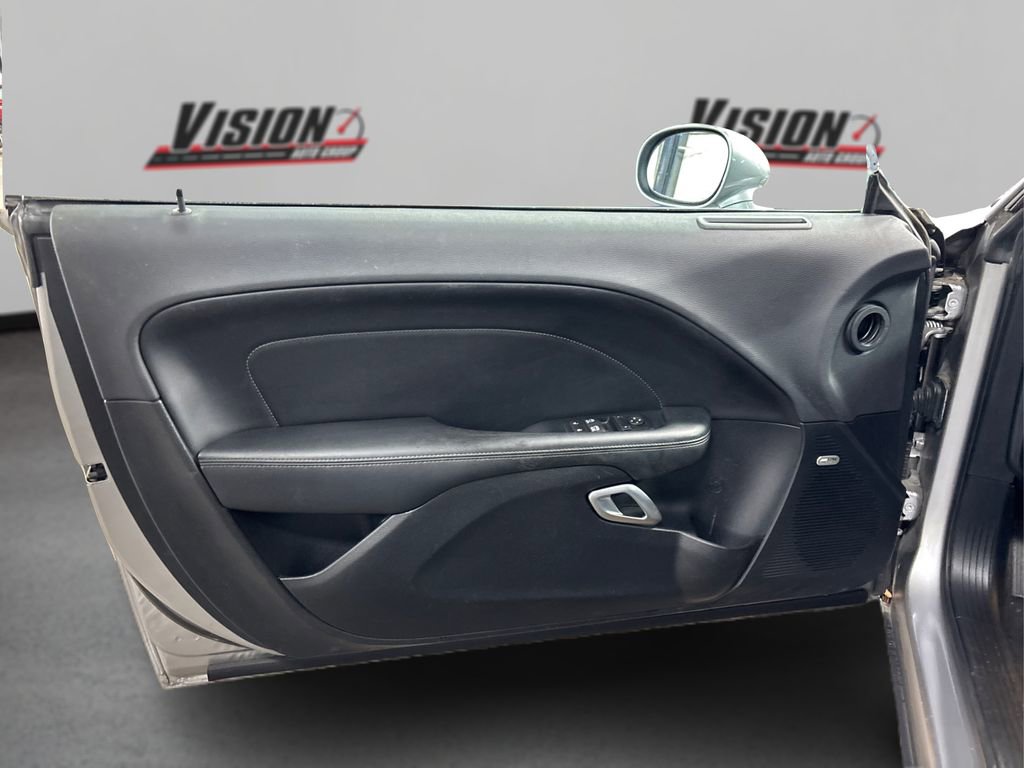 Used 2015 Dodge Challenger R/T Plus image 23